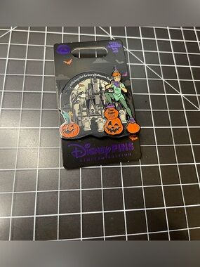 Disney Peter Pan & Tinkerbell Mickey’s Not So Scary Halloween Party 2025 Pin LE